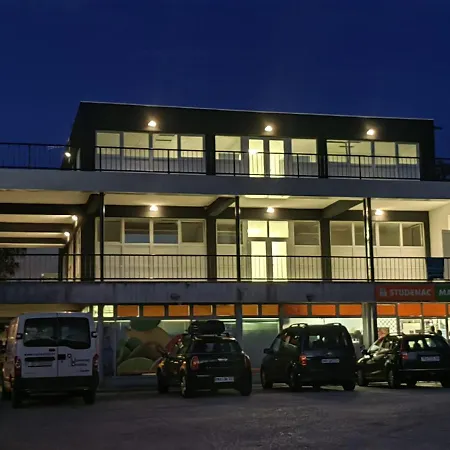 Hostel Potpican *